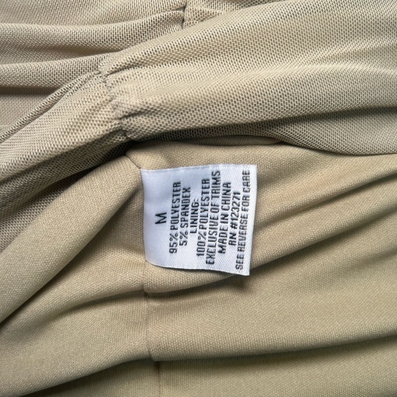 For ever 21 Stylish Halter Dress in Beige/green mini Dress size M (I) - Picture 4 of 11